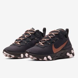 Nike React element 55 womens size 8